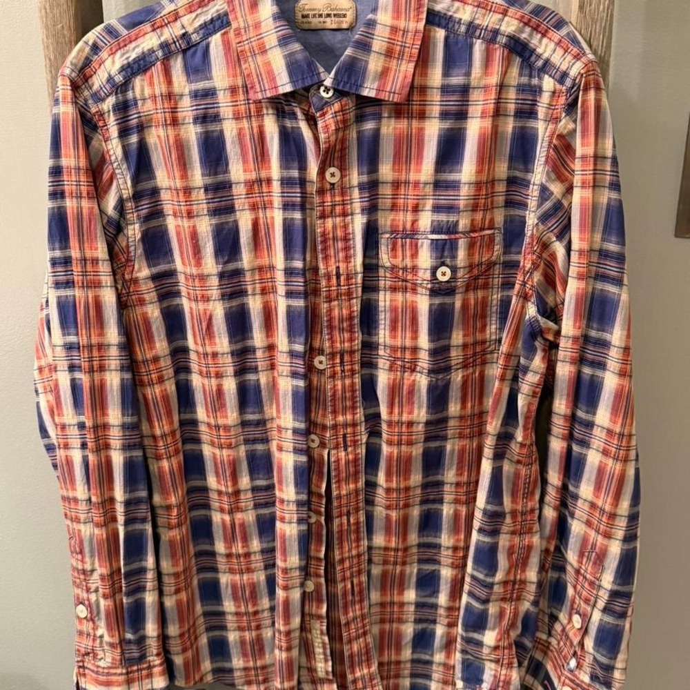 Tommy Bahama jeans M plaid button-up shirt